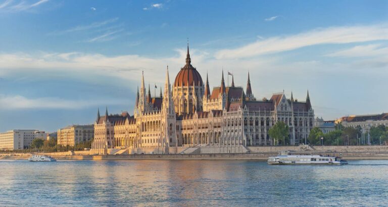 Highlights of Budapest & Danube Bend - Click Tours